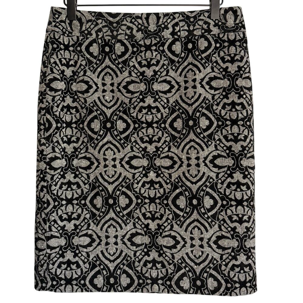 Ann Taylor Women's 4 Velvet Pencil Skirt 4 Black Gray Floral